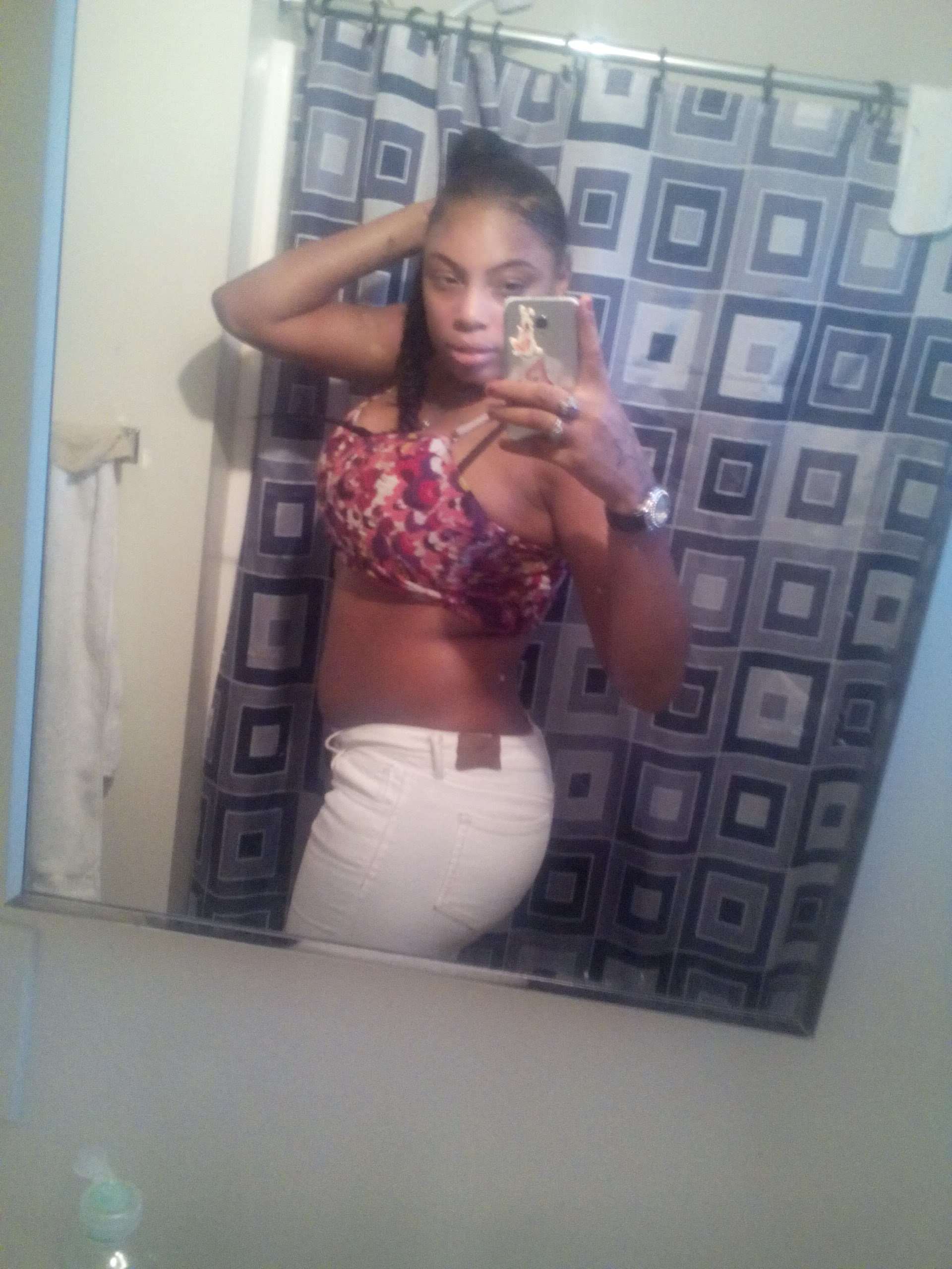 altwanik's profile picture. 1GirldatI