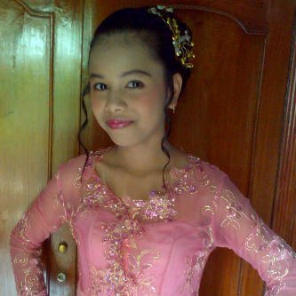 Tetap menunggu dia yang semu :3
