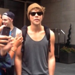 smirkemojiash's profile picture. follow @spellbindluke