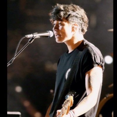 it's not an obsession it's an addiction.... calum hood ☪
