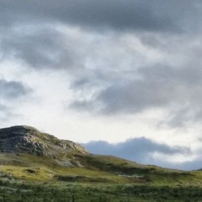 Fotograf som gillar löpning i allmänhet, ultralöpning i synnerhet. Rokie triathlet som hårdsatsar mot IRONMAN. Gillar branta berg och ordentliga utmaningar.