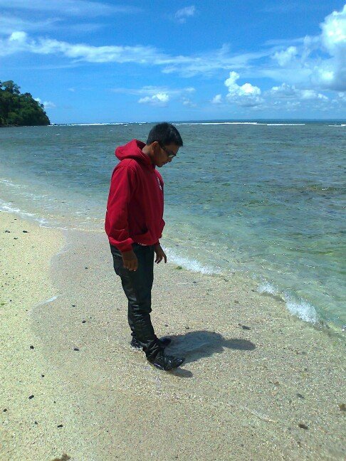 suharto_sp's profile picture. Bismillah UNSIKA (Universitas Singaperbangsa Karawang)'14 || HUKUM