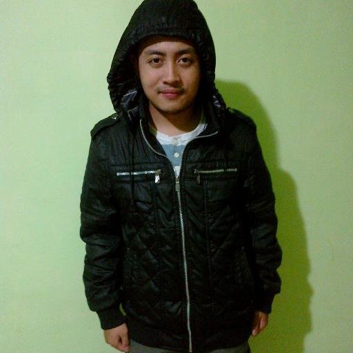 want to be the best singer..
mimpiku ingin jadi orang sukses terlebih menggapai cita-cita menjadi seorang yg berguna. suka cewek yg bisa mencintai kekurangan