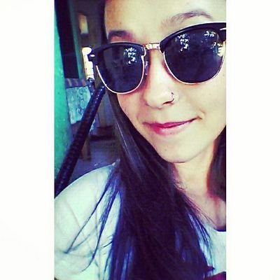 Miley Cyrus ♥ . Não devo nada à ninguém, é ninguém me deve nada também.