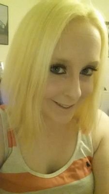 redfire4's profile picture. Cat, 24 - mummy to Adam - BSc Counselling Psychology (graduated 2011)