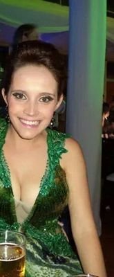 Estudante de Direito ,estagiaria na empresa Oab Mg de Oliveira,muito feliz com a vida pessoa que batalha por seus objetivos e sonhos ...