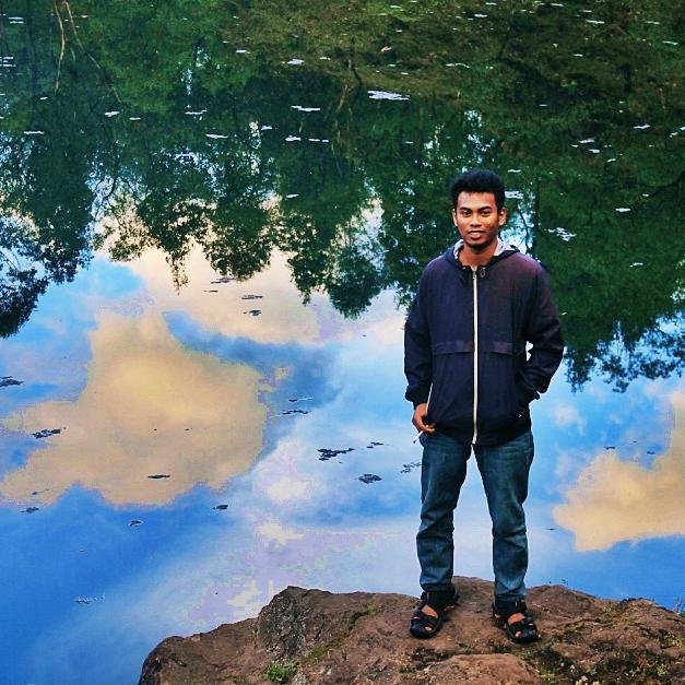 Janji akan membahagiakan orang tua :)