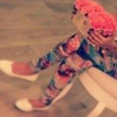 مـہمـا گـان الـآنـسـان قـويــا يـمـر أحـيانــا بـلحـظــات يـشعـر فيـها بـالــضعـف
فيبـحــث عـن الـآحتـواء !!