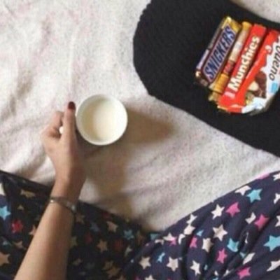 awoo_ashy's profile picture. ( ان إِلى ربك الرجعى ) هِي آيه تختصر قصة الحياة :) ♥ !