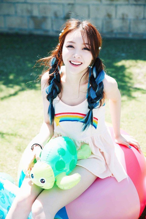[ Krystal Jung ©1994 — Magne F(x) jenong ]