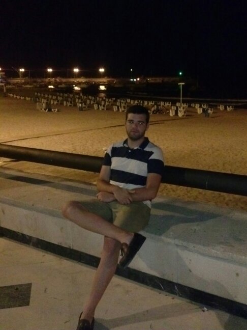 AntonioRicoG's profile picture. Estudiante de administración de empresas y ciencias del trabajo, aficionado al deporte y me encanta viajar :)