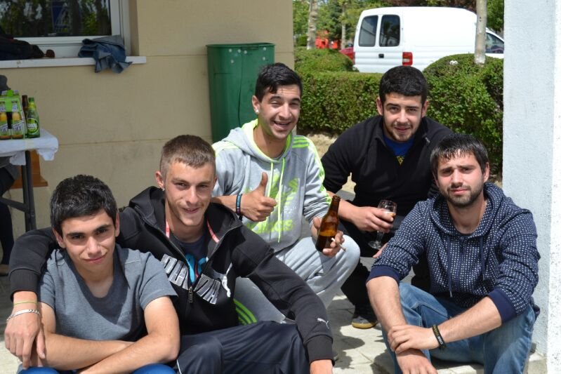 julio_cscn96's profile picture. litros de alcohol corren por mis venas mujer no tengo problemas de amor lo que me pasa esque estoy loco por ti .