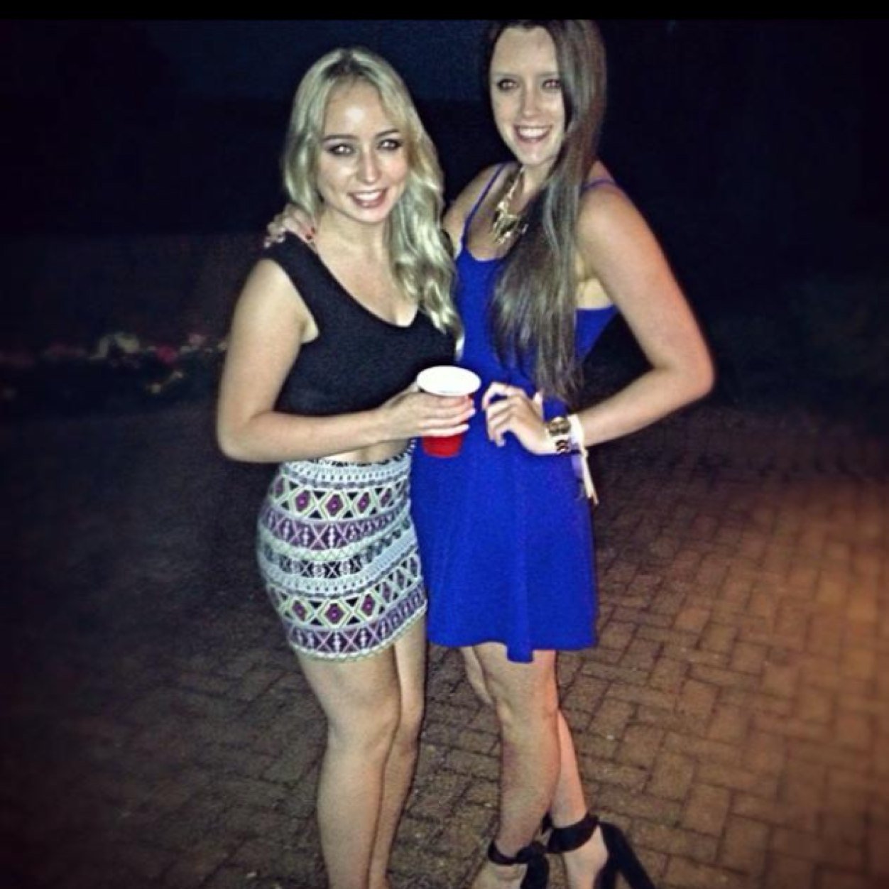 EmilyMeegan's profile picture. faq da lawwwww livin' life fo' da moment YOLO #summerlyf