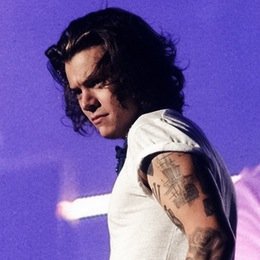 follow @xharryftashx and rt this: https://t.co/o2mdauOxq8