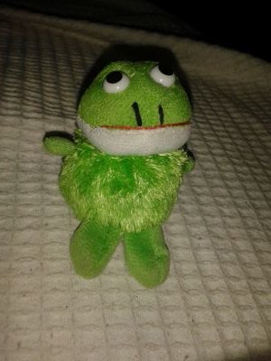 KpmeMartinez's profile picture. ranita tonta