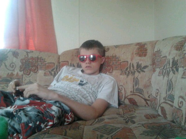 Xbox 360 & ps4 gamer,I mostly play cod add me if you wanna play GT I Coops l & I play football,Manchester United fan