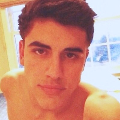 free follow so go follow @fxckgilinskyyy please
