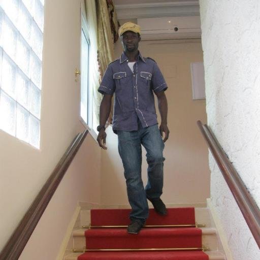 Soy un pintor de primera calidad y me gustaría tener relaciones cn muchas personas Soy de Guinea Ecuatorial Malabo