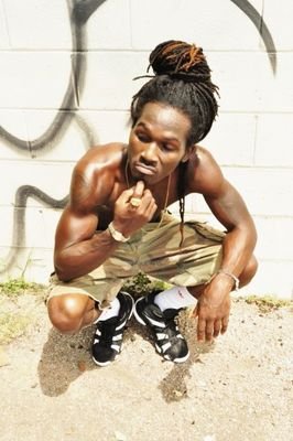 ♻ PROMOTION PAGE ♻ if you have a song that you feel needs to be promoted . Shoot me the link . if its good , ill promote it . if not . No @thcbeejay