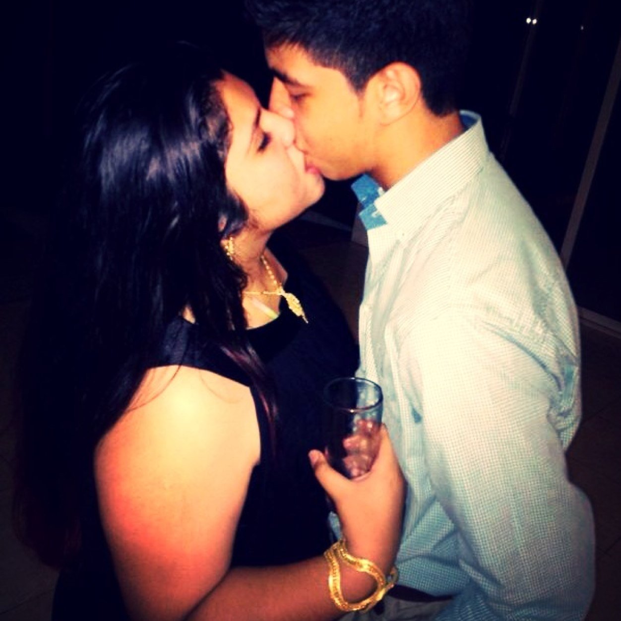 Me gusta la banda,los corridos & los caballos||mi gran amor es el KOMANDER||me gusta salir a las fiestas hacer desvergue||whatsapp;9935900714❤️