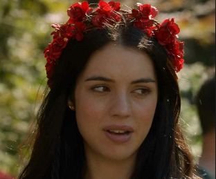 VICTORIA AKA LUNNARIS, EL ÚLTIMO UNICORNIO. TAMBIÉN PODÉIS LLAMARME TYWIN LANNISTER PORQUE MIS HIJOS SON UNOS INCESTUOSOS. #CrazyAngryLiteraries