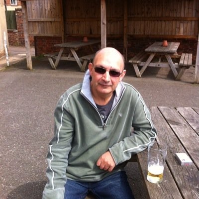 LesLeshardman's profile picture. Love my music ..DJ at New York's East Coast Energy radio Station  (https://t.co/EJQbtg2EFP) 
  also enjoy Good art.. But top of the list is a good laugh...😂😂