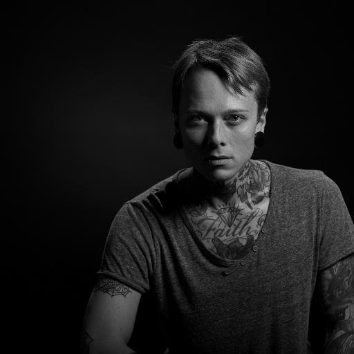 Hi I'm Edo Frost, Singer/Songwriter, Fashion Model, Body Piercer