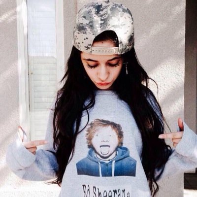 Rp1: married to Luke Robert Hemmings. I love you❤️. Rp2: single.