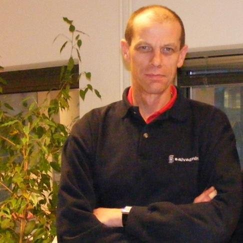 werkzaam bij Ahrend Sint-Oedenrode sinds 1982. operator, kaderlid FNV