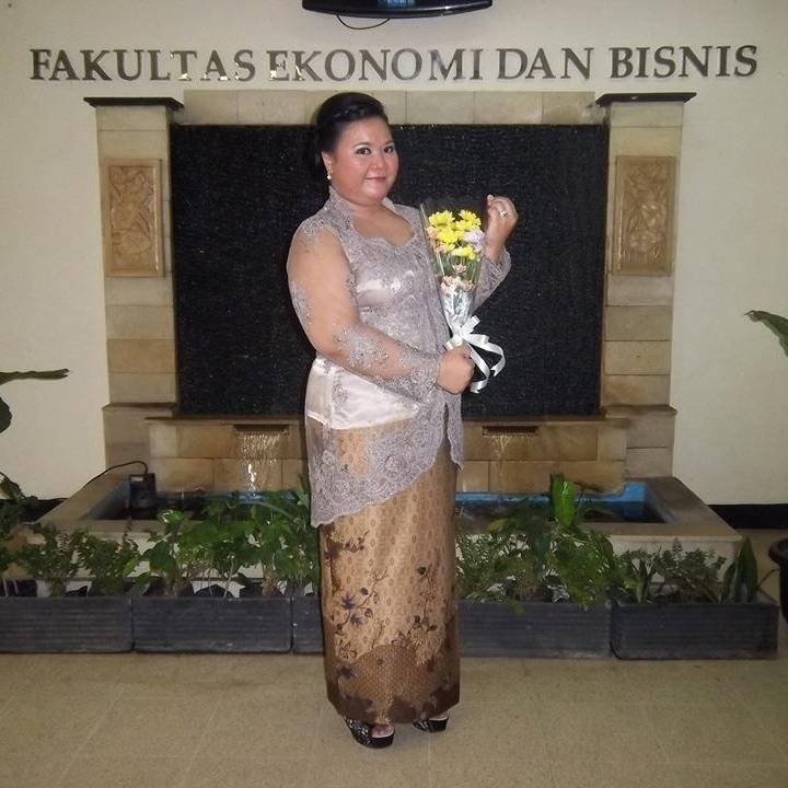 Mau menjadi MANUSIA YANG BAIK karena Sebaik-Baiknya Manusia adalah Manusia yang  bisa Memberikan Manfaatnya Bagi Orang Lain.