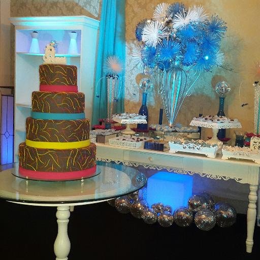 Localizado na Praia da Costa o La Plage atende a eventos de casamentos,1 5 anos, bodas, formaturas, aniversários, eventos corporativo e confraternizações.