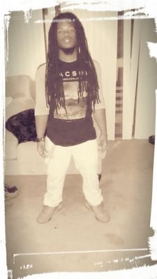 I put my thoughts on paper and most of the time they ryhme...Call it what you wanna. #TeamMoneySquadBoyz #TeamRatchet #TeamPaperChaser #TeamDreamChaser