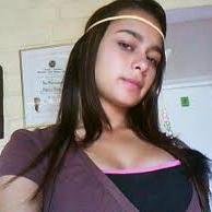 soy una chica que me encanta vivir mi vida y disfrutarla al maximo--------- me gusta salir de viaje con mi familia y mis amigos.