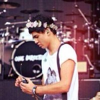 CUTE ASS 5SOS GIRLS (@thehoodarmy) 's Twitter Profile