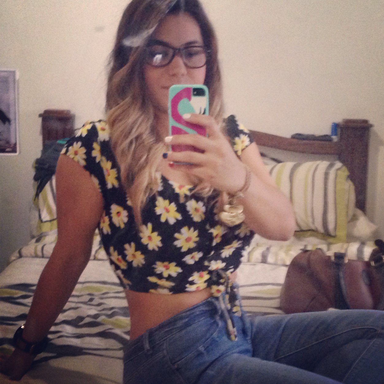 Orgullosa de mi sake, parte de la resistencia en este país, lcda en administración Auditor Unet, Maestría en Finanzas, usa tu cabeza pensar es gratis