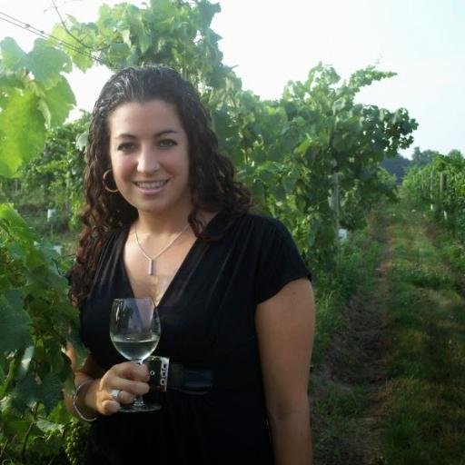 Italian Wine Blogger, IWS, sharing travels, food & wines of Italy and the world. Author: https://t.co/4yU2sDXia9 . #ItalianFWT