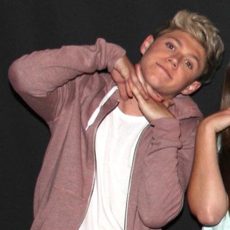 kopciuszek69's profile picture. #teenagedirtbagpl ,,#TOTGApl ,#BIASpl #knockoutpl ,#AfterPL,#psychoticpl ,#dark,#cień,#PUŁAPKA ,#nitroff . Najlepsze opowiadanie EVER ! :* :*