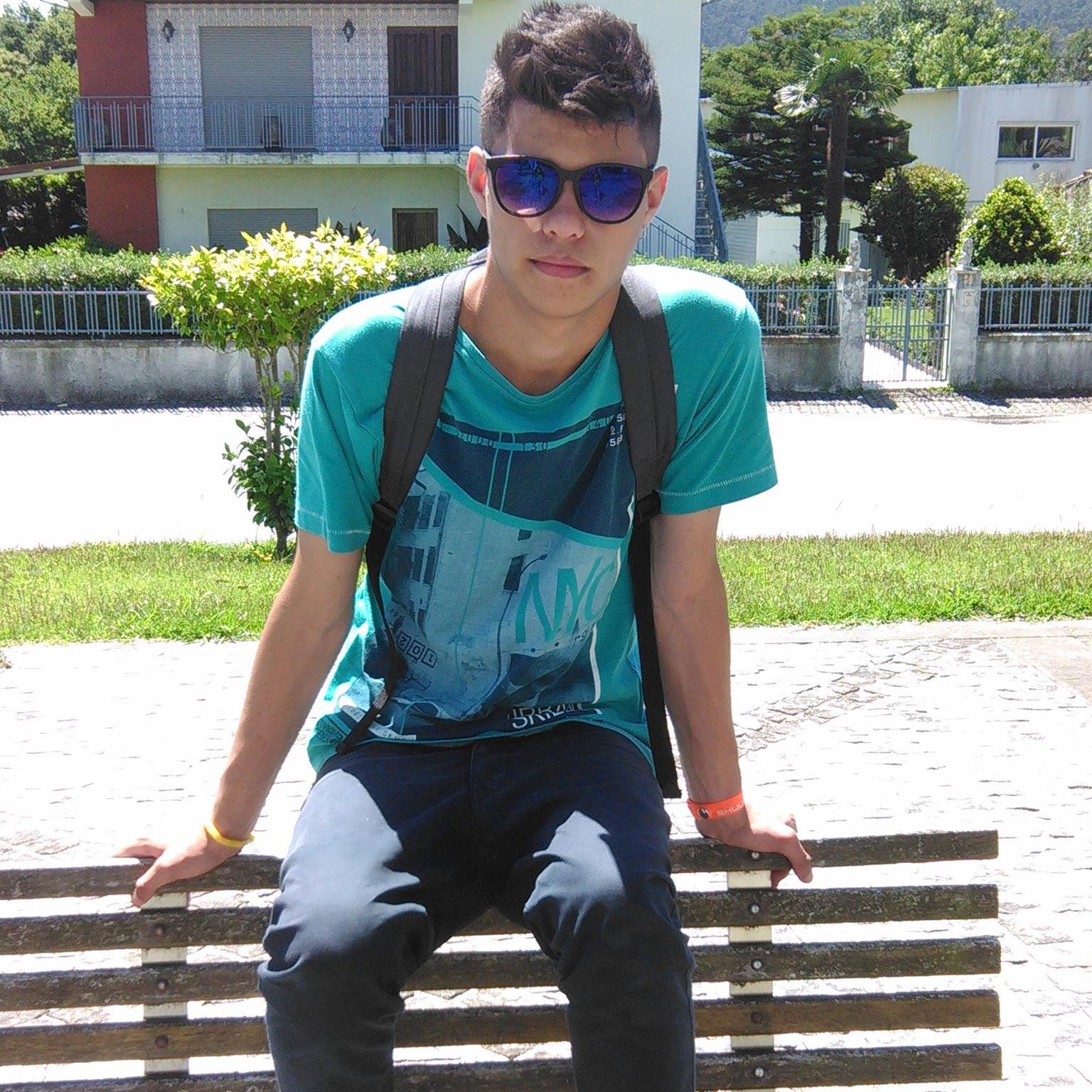 Músico | Modelo | Youtuber | 17 anos ♥
https://t.co/SYQWP5CM36   http://t.co/rrtd7xBJlI