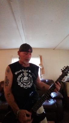 stoney138's profile picture. old school rock an roller,livin the dream