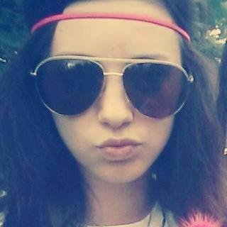 I'm 13 years old. I love One Direction, Nail Polish. I love music. I like boy XDD I 3 SzJG, Cortezz..*__*, I Luv Nutellaa! MDC!!! ♥  Belieber :3Follow me.