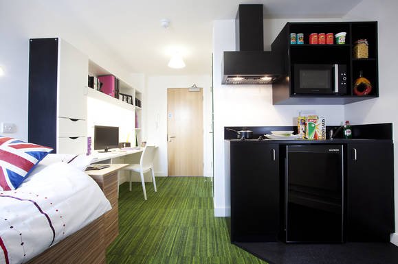 TheCurveStudent's profile picture. The ultimate student accommodation in London