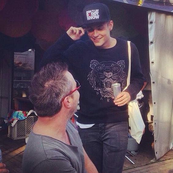 @JulianJordan ♥♥ He follow me*__* 15/07/2014