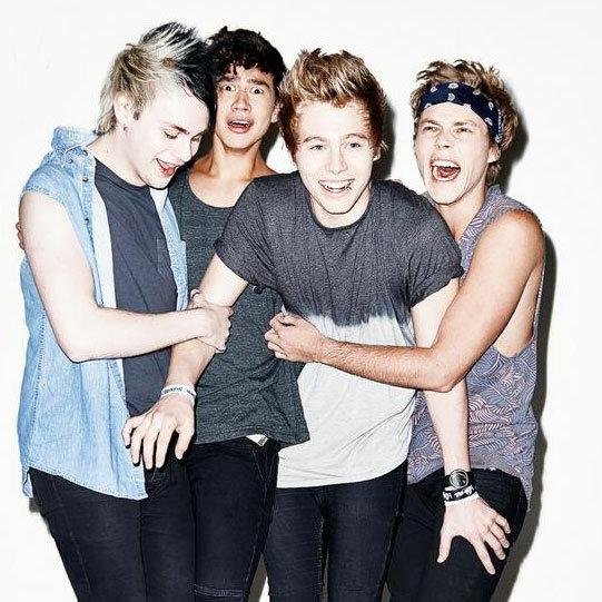 luke friend // 5sos // youtubers //