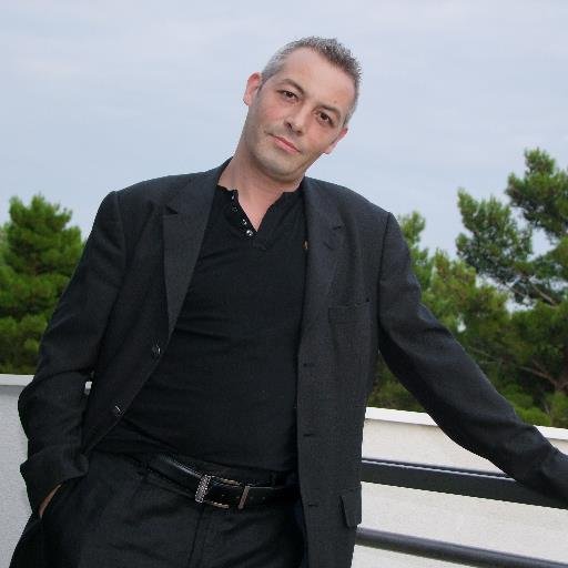 Liens sous formes de RSS  ou RT en VF/ V.O:  Les thèmes : Gestions collectifs./Audiovisuels / Pub /Musiques / Technologies / Droits internationale.etc ..