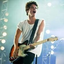 butyournotbrad's profile picture. Don't talk to me of you're not Brad Simpson