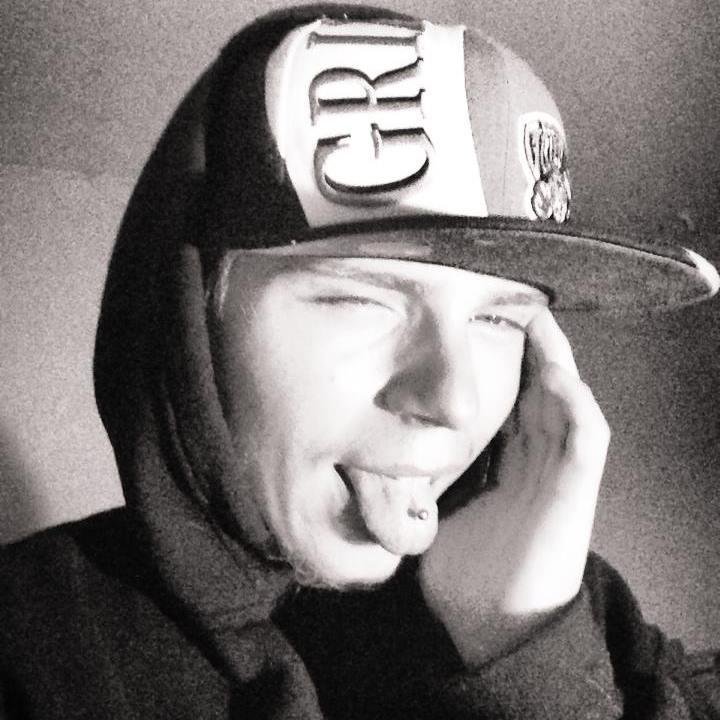 F34R3R's profile picture. 