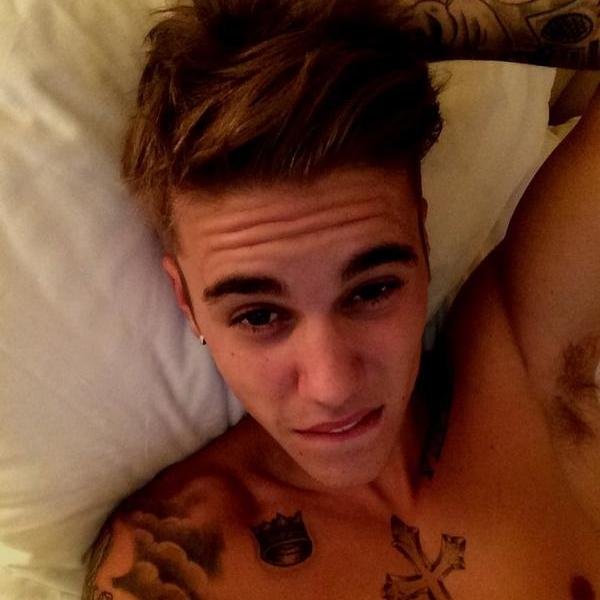 I love my idol and is the reason to smile every day. I love you Justin Bieber you make me happy and thanks for all the love. you're my life. 09/11/13 ♥
