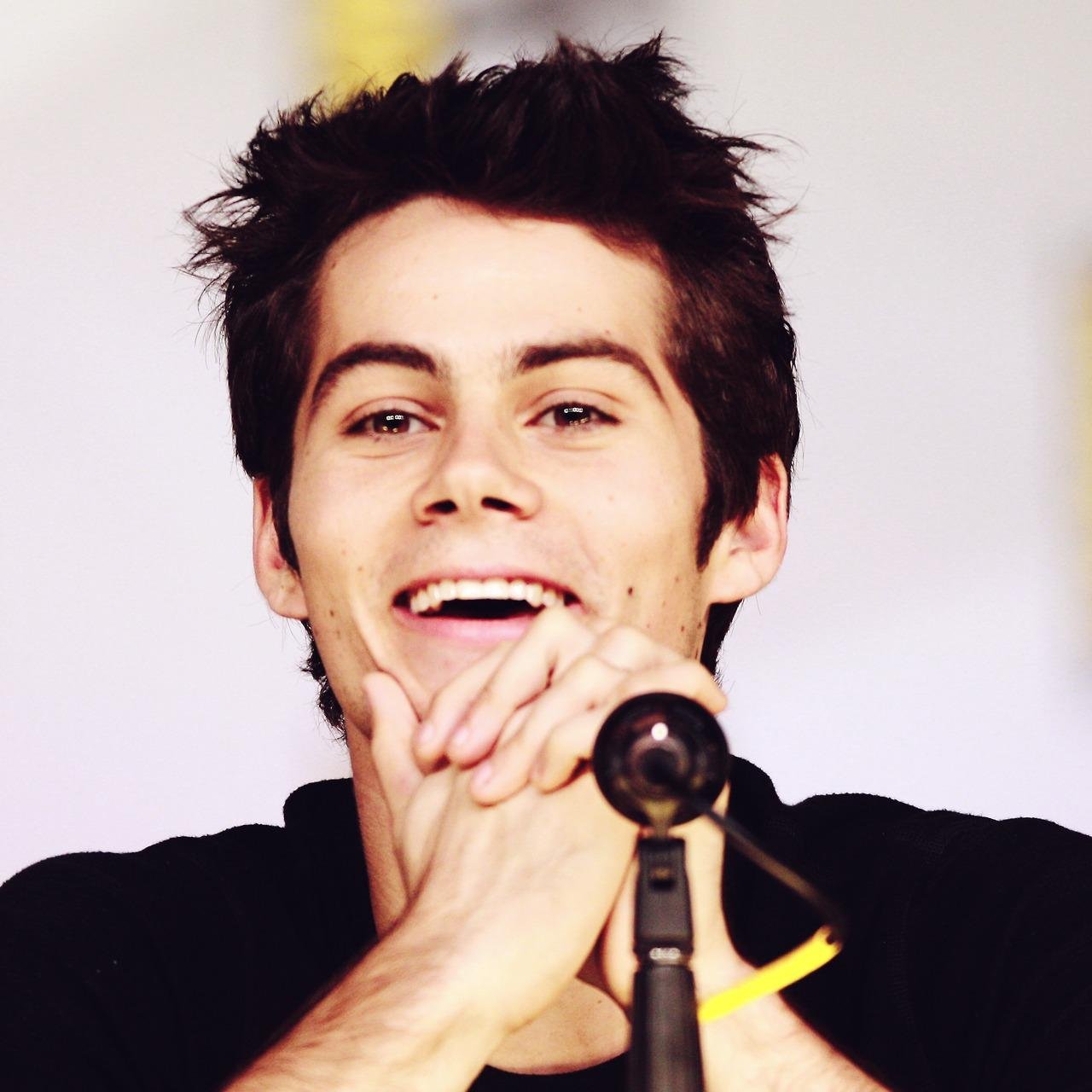 Compte source français sur Dylan O'Brien !