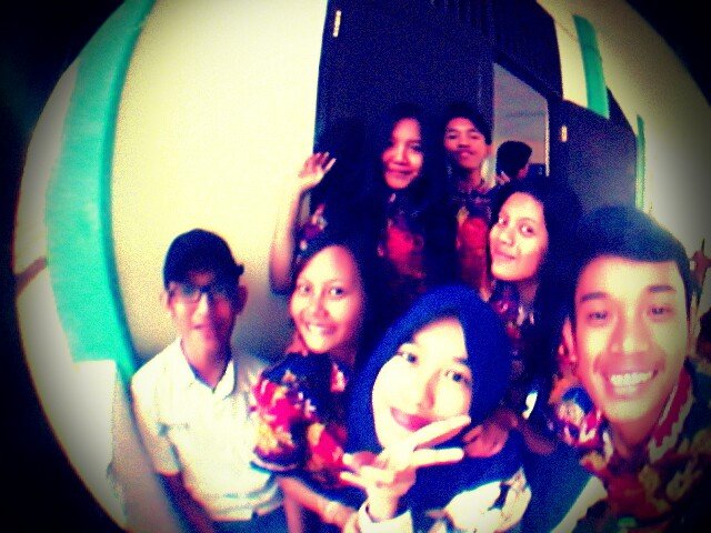 DhiyaaAmany's profile picture. 