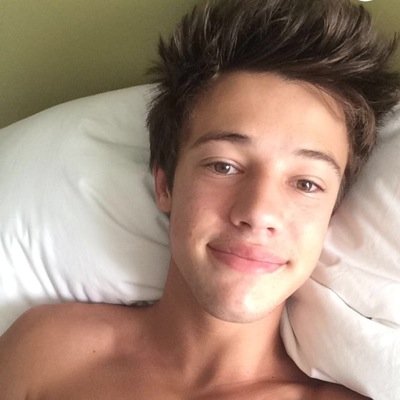 cameronfornia's profile picture. 